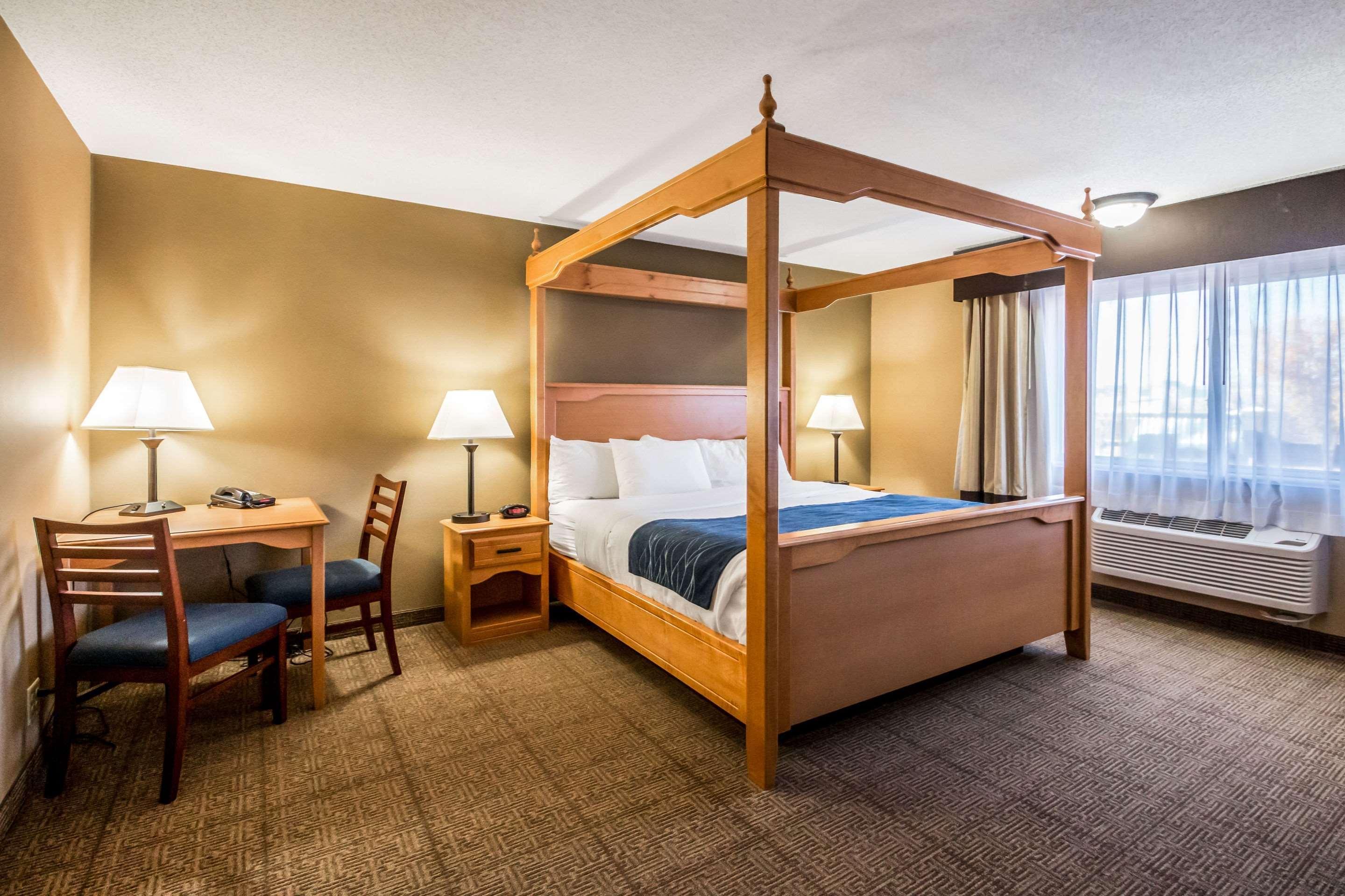 Comfort River National Park Area Hotel 2*