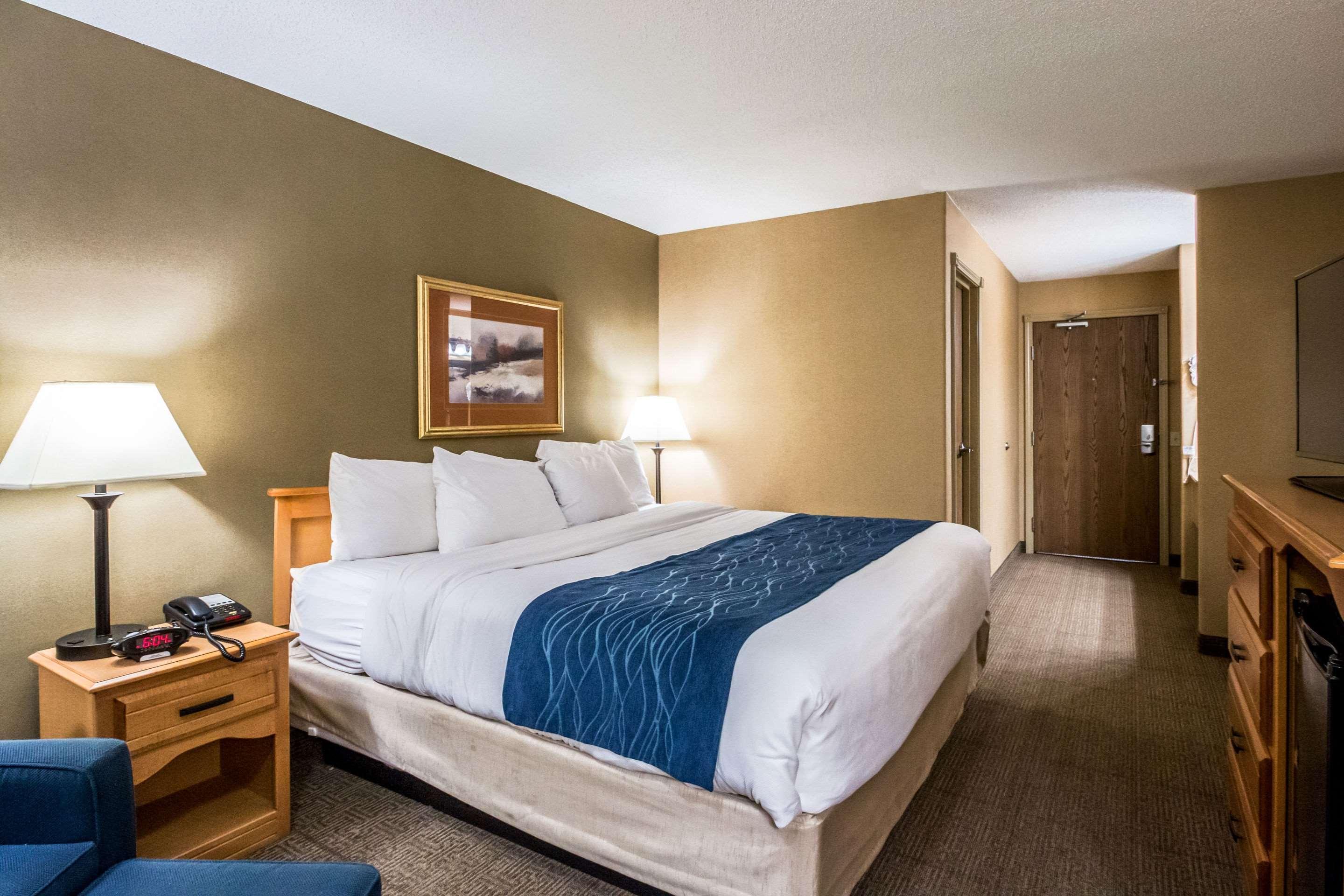 Comfort River National Park Area Hotel 2*